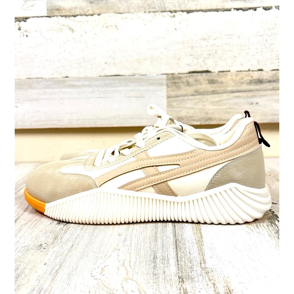 DE Florance Womens 9.5 Beige Cream Clodea 2.0 Sneakers Casual Chic NWT - Picture 2 of 7